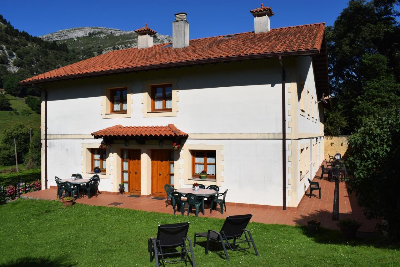 Apartamentos Rurales La Taberna Matienzo Exterior foto